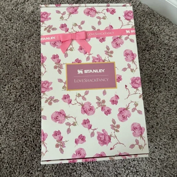 Stanley Pink and White Insulated Water Bottle - Picture 8 of 8